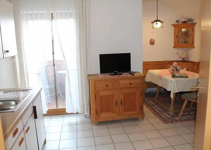 Appartementhaus Haflinger Hof 3*