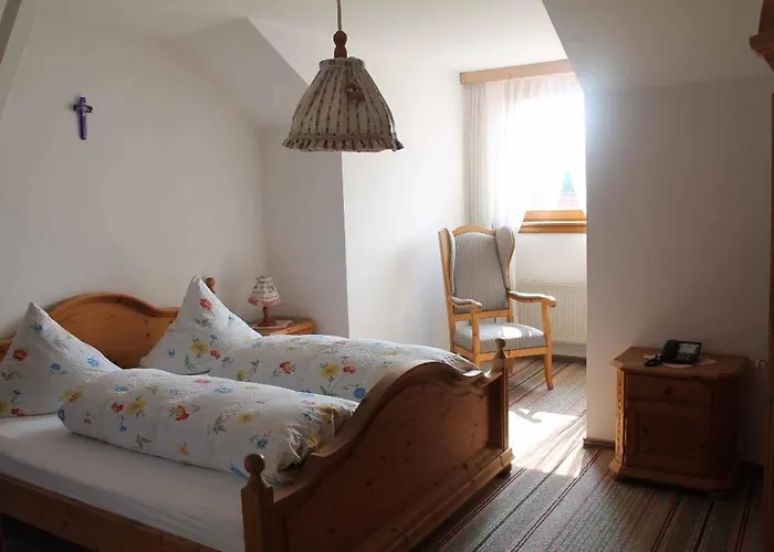 Appartementhaus Haflinger Hof 3*